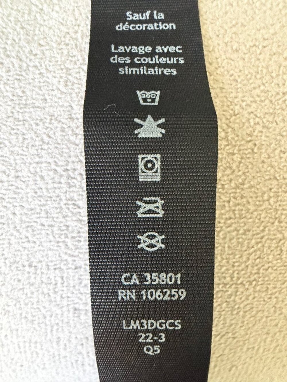 Lululemon Men's Long-Sleeved Vent Tech ½ Zip - Size M - Picture 7 of 7